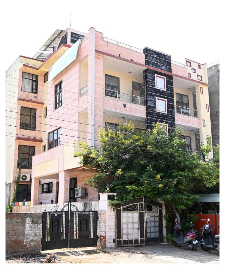 Sohanas Homestays- 2 Bhk Luxury Apartment Near Jaipur International Airport المظهر الخارجي الصورة